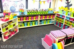 a beautiful and well organized kindergarten classroom library. I love the bright colors!