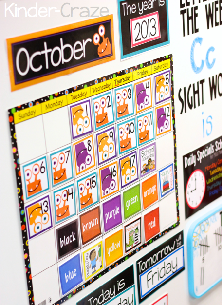 adorable classroom calendar with FREE color word cards