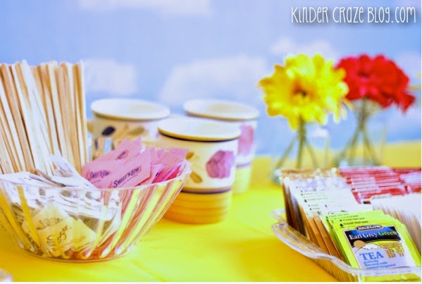 adorable kindergarten Mother's Day tea party ideas