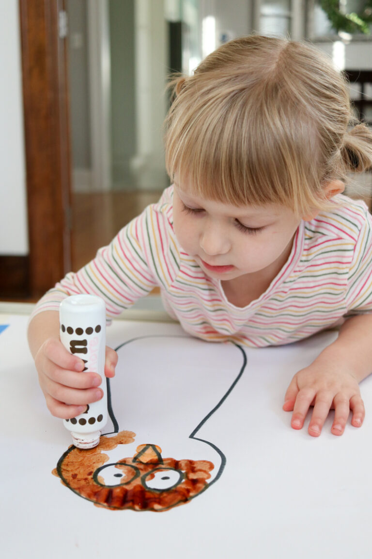 Easy and Fun Thanksgiving Turkey Dot Marker Art